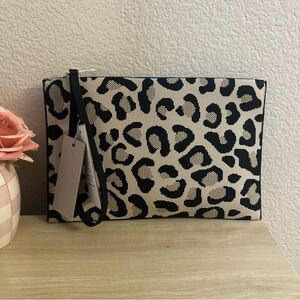 Rothy’s The Wristlet